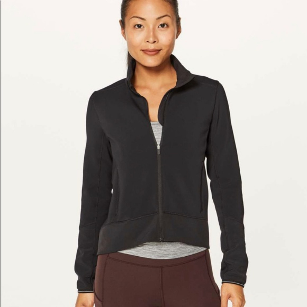 Lululemon cropped cardio squad running jacket